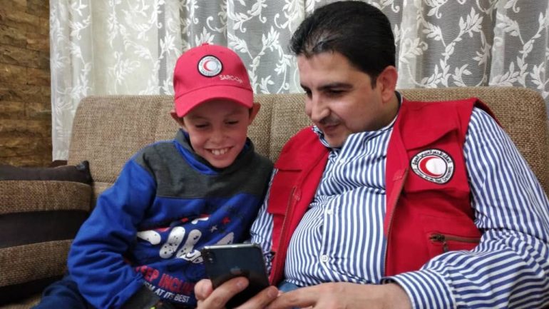 Vjen lajmi i mirë për Alvin, 11-vjeçari shqiptar largohet nga kampi i ferrit në Siri