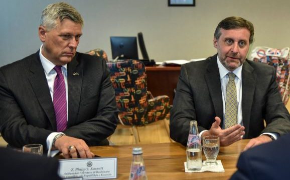 Palmer: Nuk është reale që të pritet njohja e shpejtë e Kosovës nga Serbia