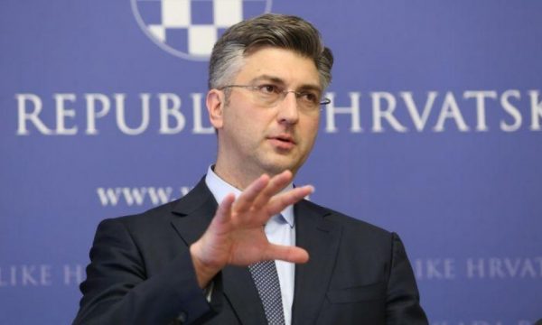 Kroacia nis helikopterët me skuadra të specializuara shpëtimi drejt Durrësit