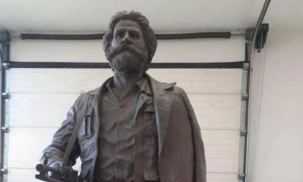 Shtatorja e Adem Jasharit edhe në Prishtinë