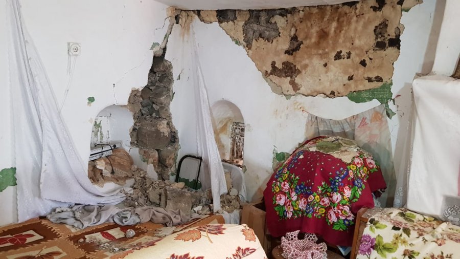 Tërmeti çan banesën trekatëshe në Mat