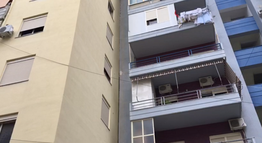 Tërmeti bashkon dy pallate në Vlorë