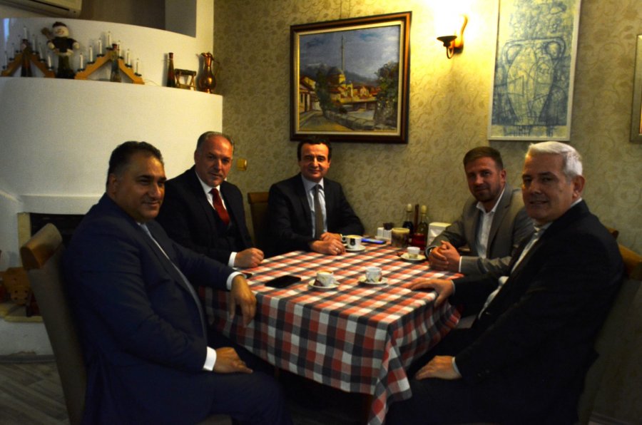 Kurti: Pavarësisht rinumërimeve e paneleve, shumica për Qeverinë u sigurua