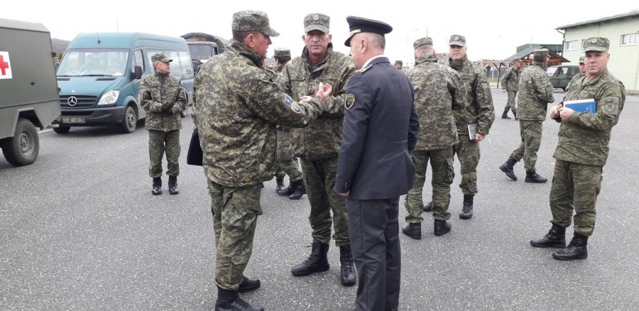 Komandanti i FSK-së: Të gatshëm të dërgojmë trupa e pajisje shtesë në Shqipëri