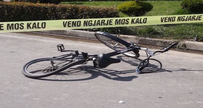 Vetura godet për vdekje çiklistin