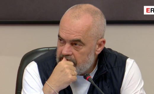 Rama shpall gjendjen e jashtëzakonshme në Durrës dhe Tiranë