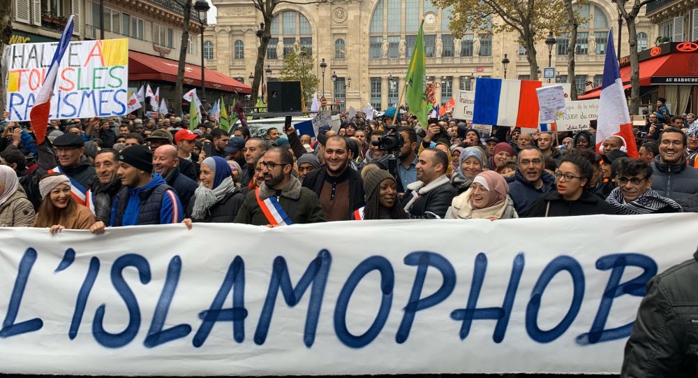 Marsh kundër islamofobisë në Paris