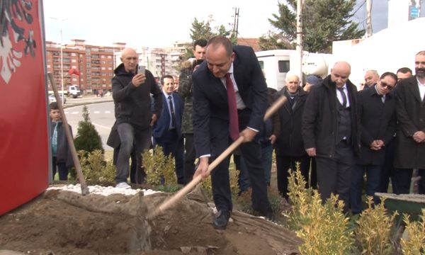 Në Prizren vihet gurthemeli i shtatores së Skënderbeut