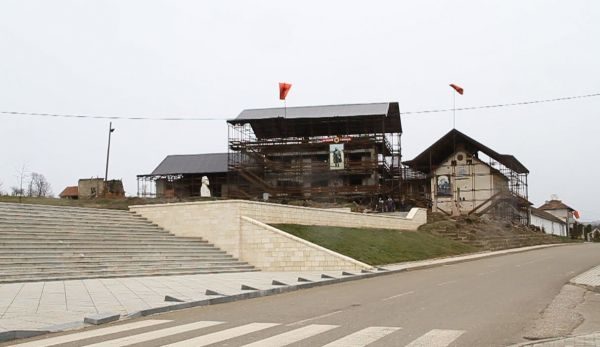 Kompleksi i Jasharëve vazhdon të jetë jo të mirë