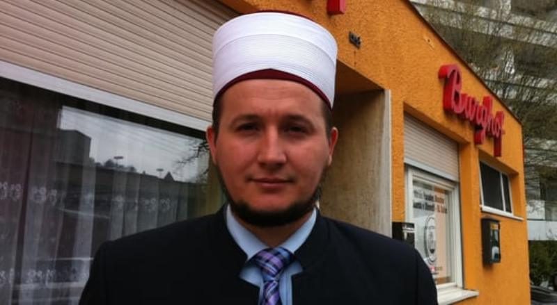 U akuzua se kishte ushtruar dhunë fizike ndaj ish-gruas, dëbohet nga Zvicra imami kosovar