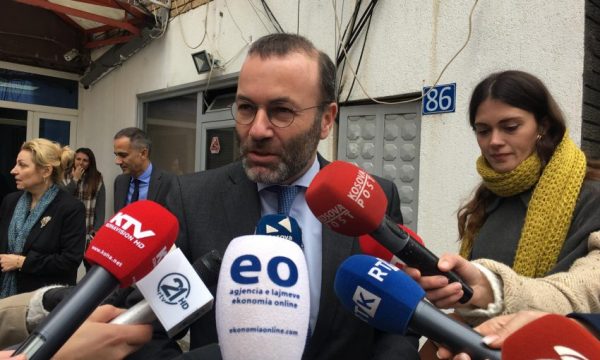 Europarlamentari Weber pas takimit me Mustafën: Kosova të udhëhiqet nga gjenerata e re