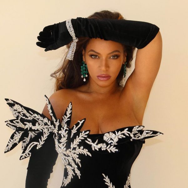 Çmimi super i lartë i fustanit që dizajnerët shqiptarë e krijuan për Beyoncen