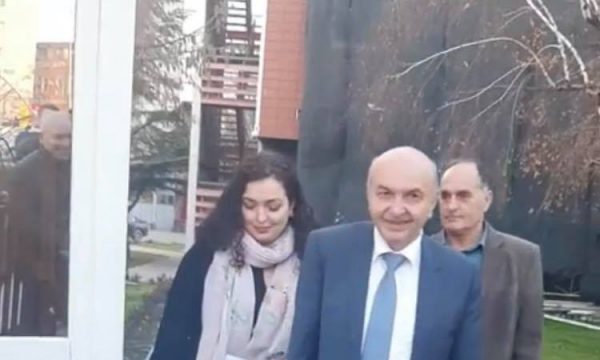 Mustafa flet para takimit me Kurtin: Do të bisedojmë, s’garantoj asgjë