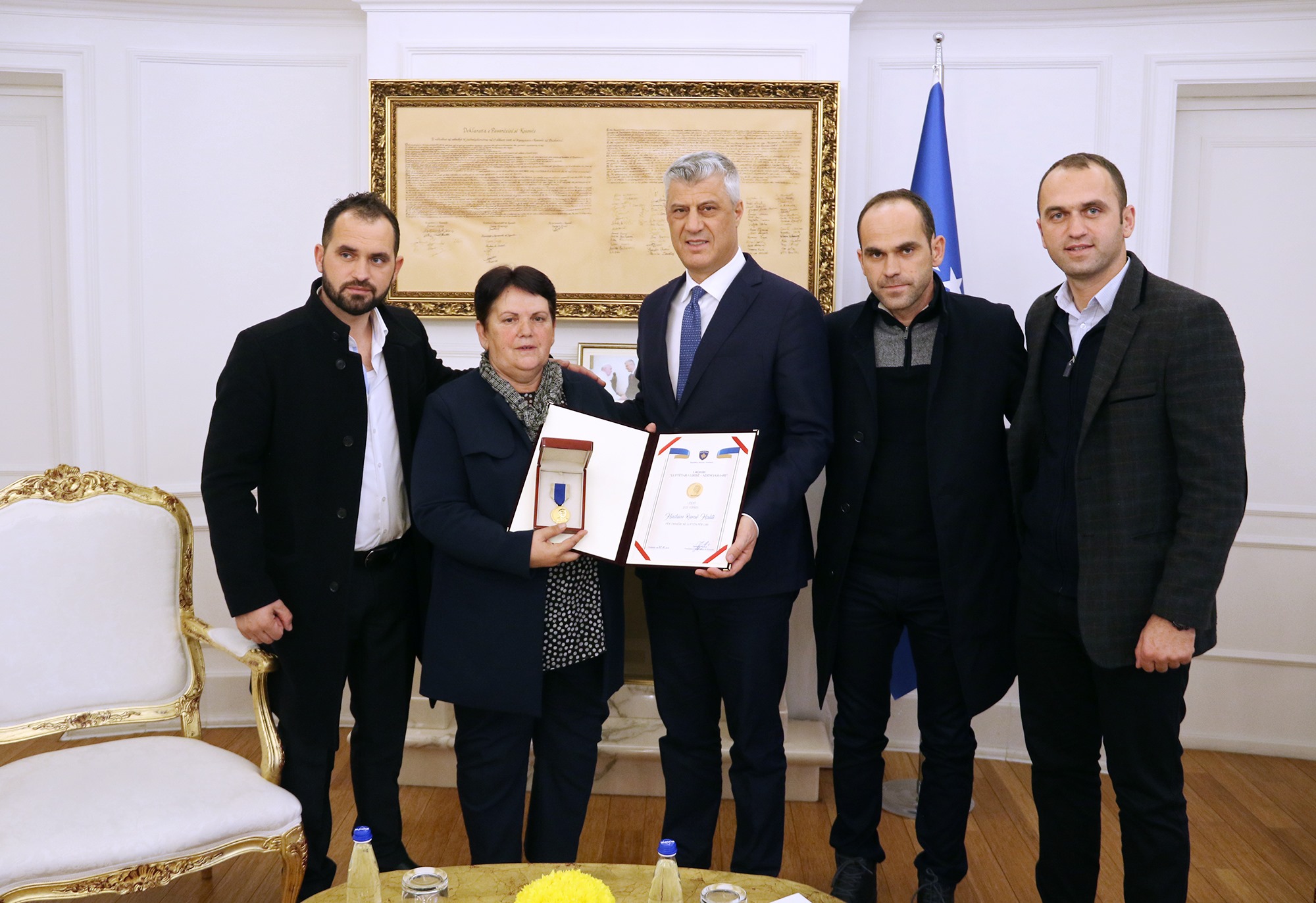 Thaçi dekoron Hashim Halitin me urdhrin “Luftëtar i Lirisë – Adem Jashari”