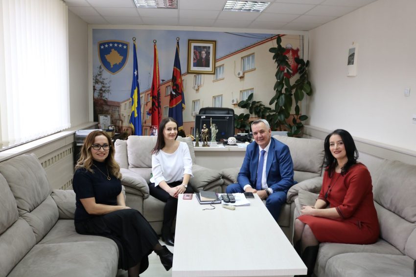 Kryetari Imri Ahmeti emëron tri drejtoresha të reja në Komunën e Lipjanit