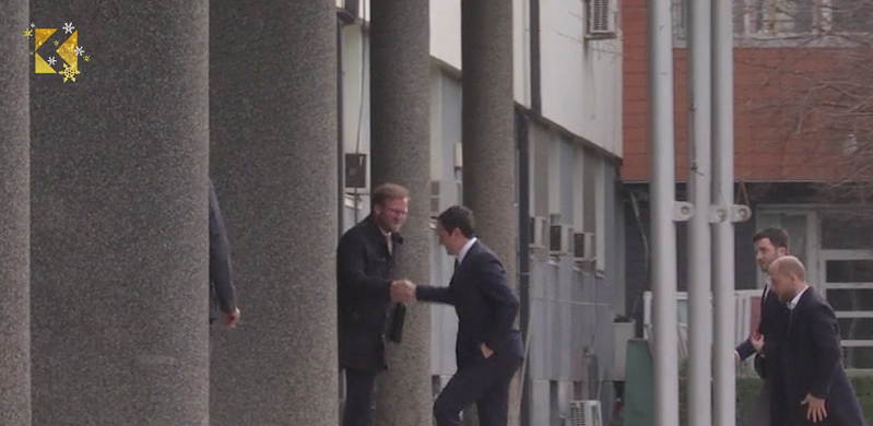 VV reagon ndaj kërcënimeve me vdekje ndaj liderit të tyre