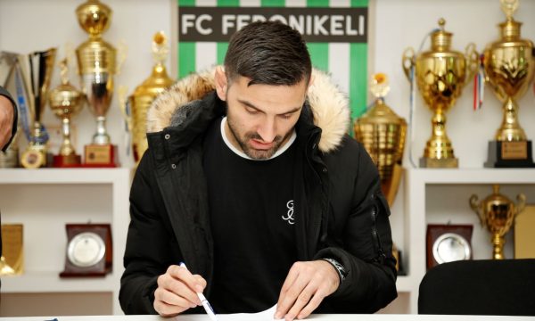 Zyrtare: Ilir Berisha, futbollist i Feronikelit