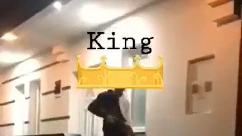 Posa vjen në Kosovë, mërgimtari del dhe gjuan me Kallashnikov