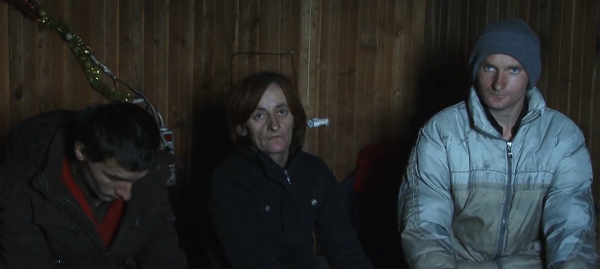 Burri nga Drenasi e largoi nga shtëpia gruan me dy djemtë e sëmurë