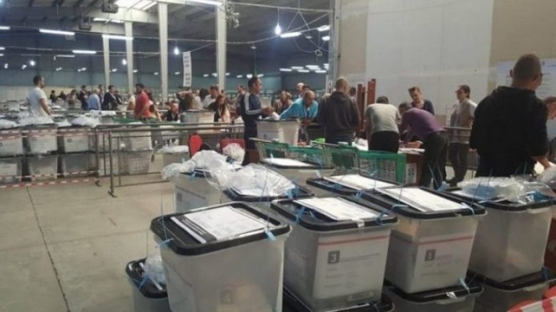 AKR-ja kërkon rinumërim total të votave