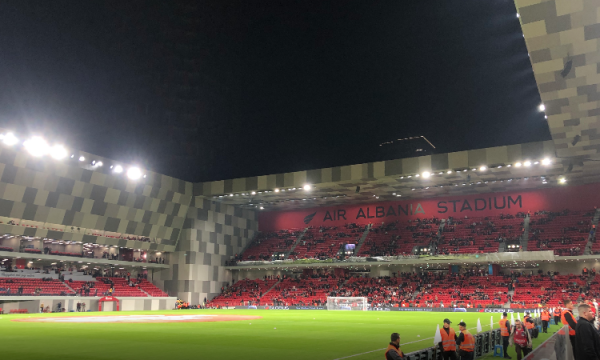Derbi i “solidaritetit” për të prekurit nga tërmeti luhet në “Air Albania Stadium”