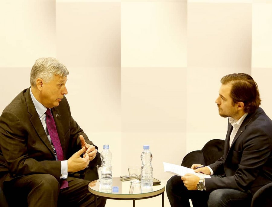 Kosnett: Marrëveshja finale duhet të pranohet nga popujt, jo vetëm nga disa politikanë