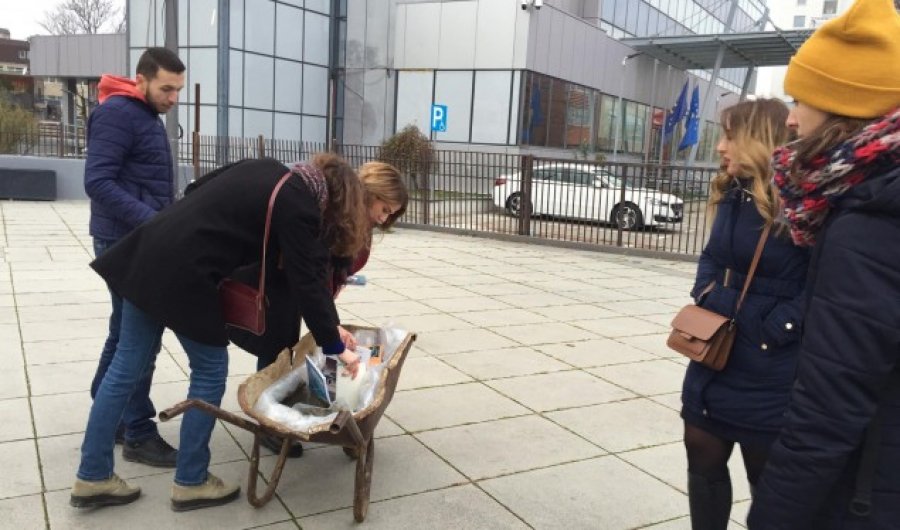 Rezultatet e dobëta në PISA, ETEA me aksion simbolik para Qeverisë