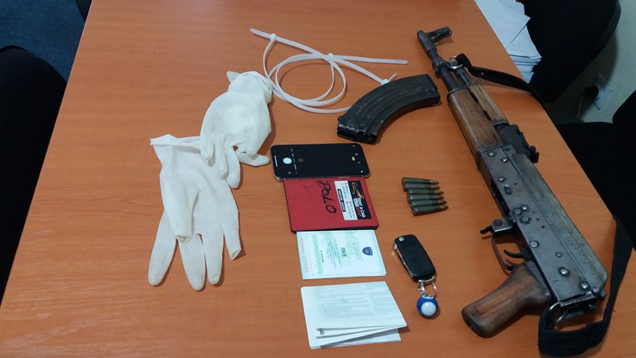 Arrestohen dy 21-vjeçarë për tentim grabitje