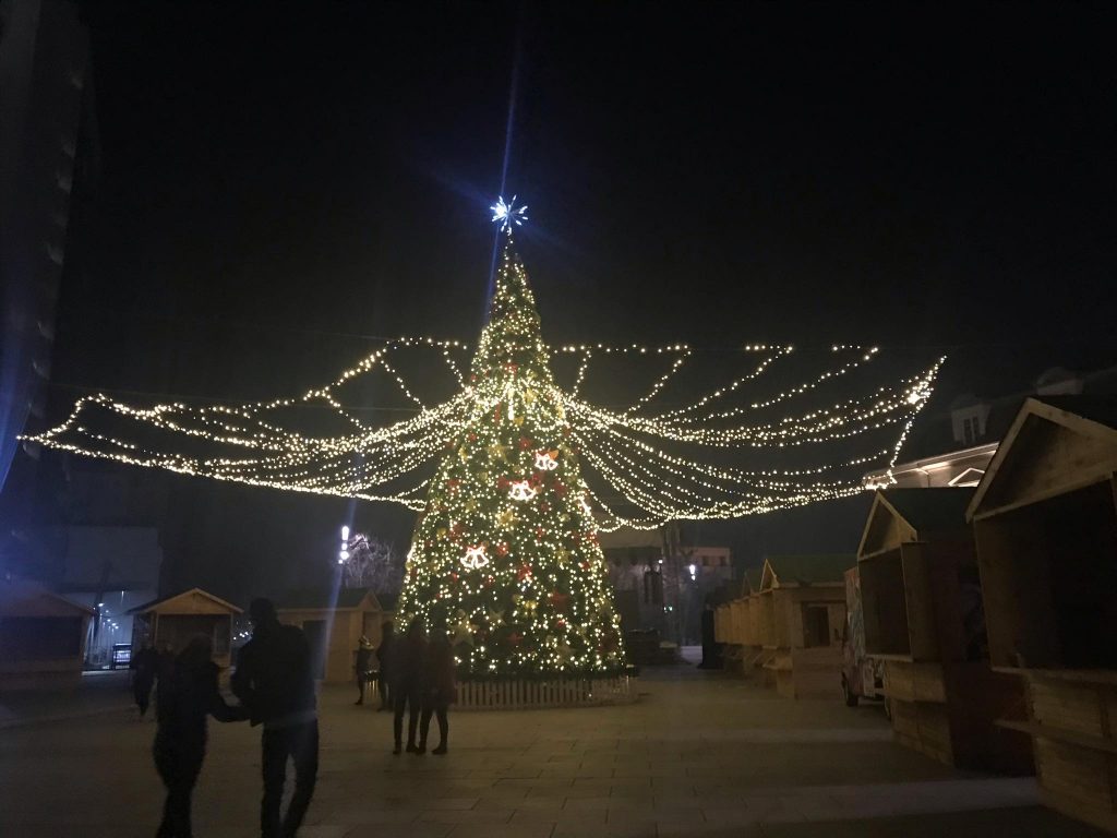 Ndriçohet Prishtina për festat e fundvitit