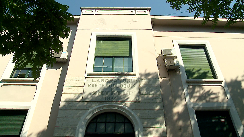 Tërmeti dëmtoi “Mjekësinë”: Mbyllen të dyja objektet e Universitetit