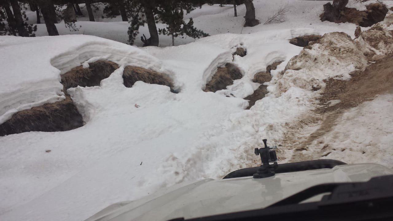 Alpinisti rrëzohet dhe thyen këmbën në Malin e Tomorrit, helikopteri niset për ndihmë