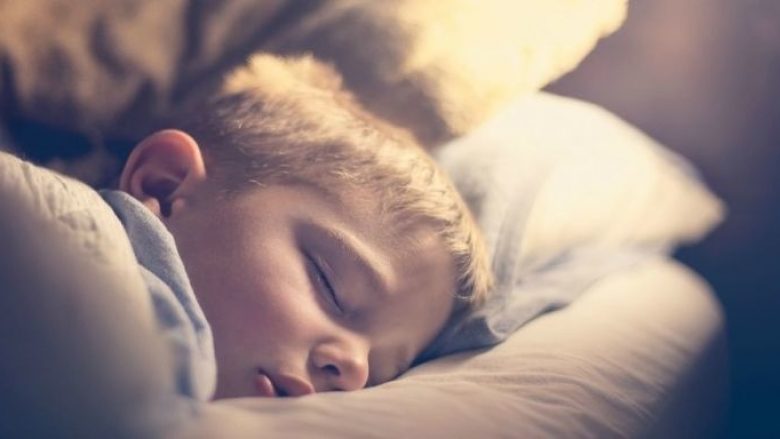Fjetja herët i bën fëmijët më të mençur dhe më të shëndetshëm