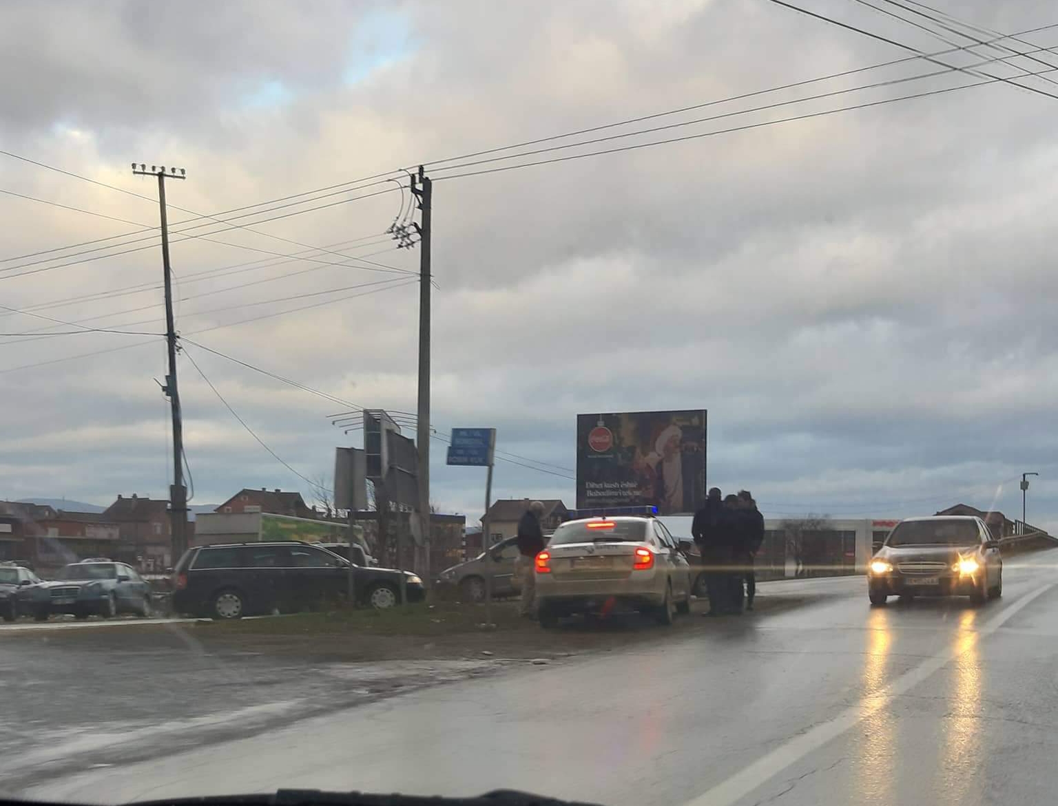 Vetaksident në rrugën Prishtinë-Podujevë, një i lënduar