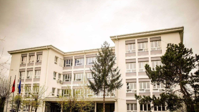 Mungesa e shtretërve në Psikiatri: Një grua me probleme psikike dërgohet në paraburgim