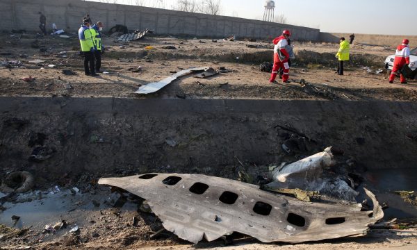 Rrëzohet aeroplani me 179 pasagjerë, nuk ka të mbijetuar