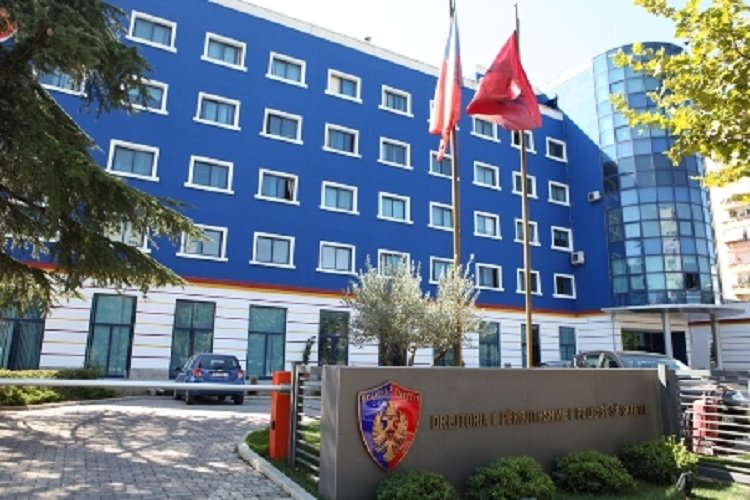 Ngacmoi fëmijët në rrjete sociale, arrestohet shqiptari