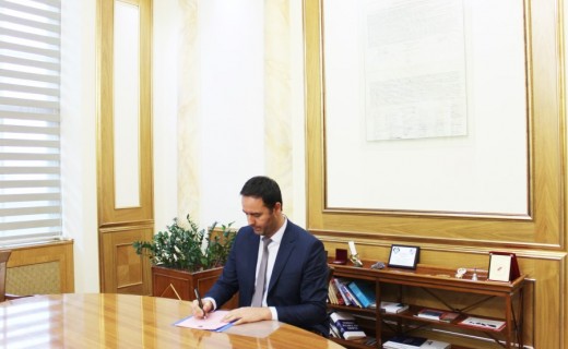 Konjufca nis pastrimin e stafit diplomatik të “Klanit Pronto”