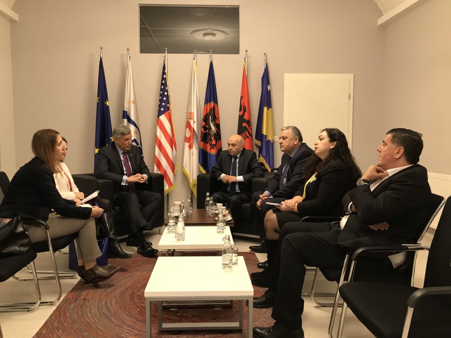LDK: Ambasadori Kosnett kërkoi formimin e qeverisë