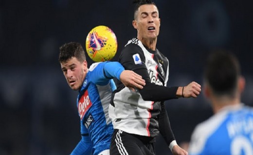 Napoli ndal Juventusin, ‘zverdhet’ Hysaj