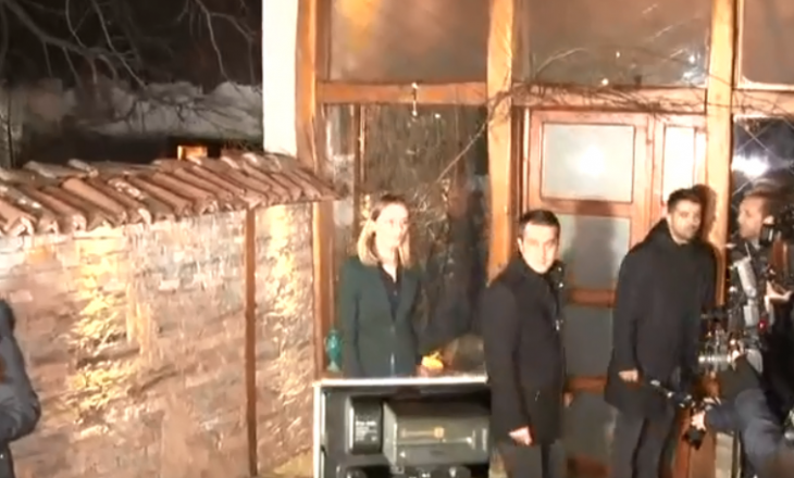 Nis takimi mes Thaçit dhe Grenell