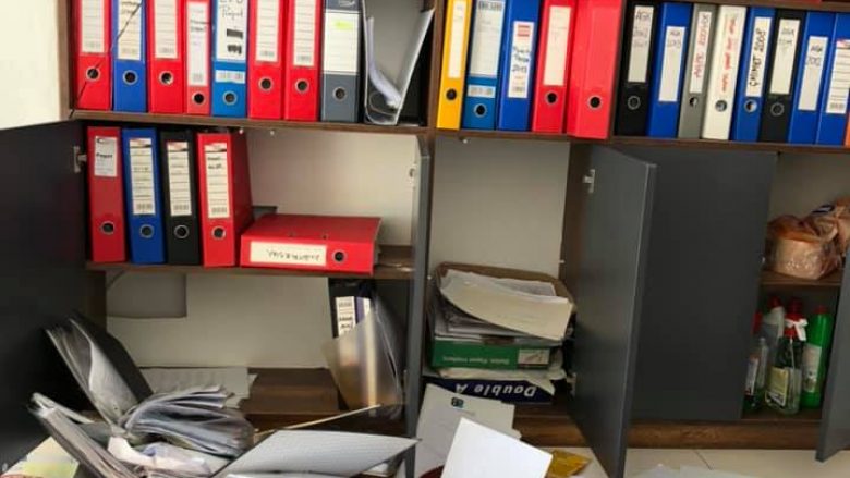 Thyhen sërish zyrat e AGK-së