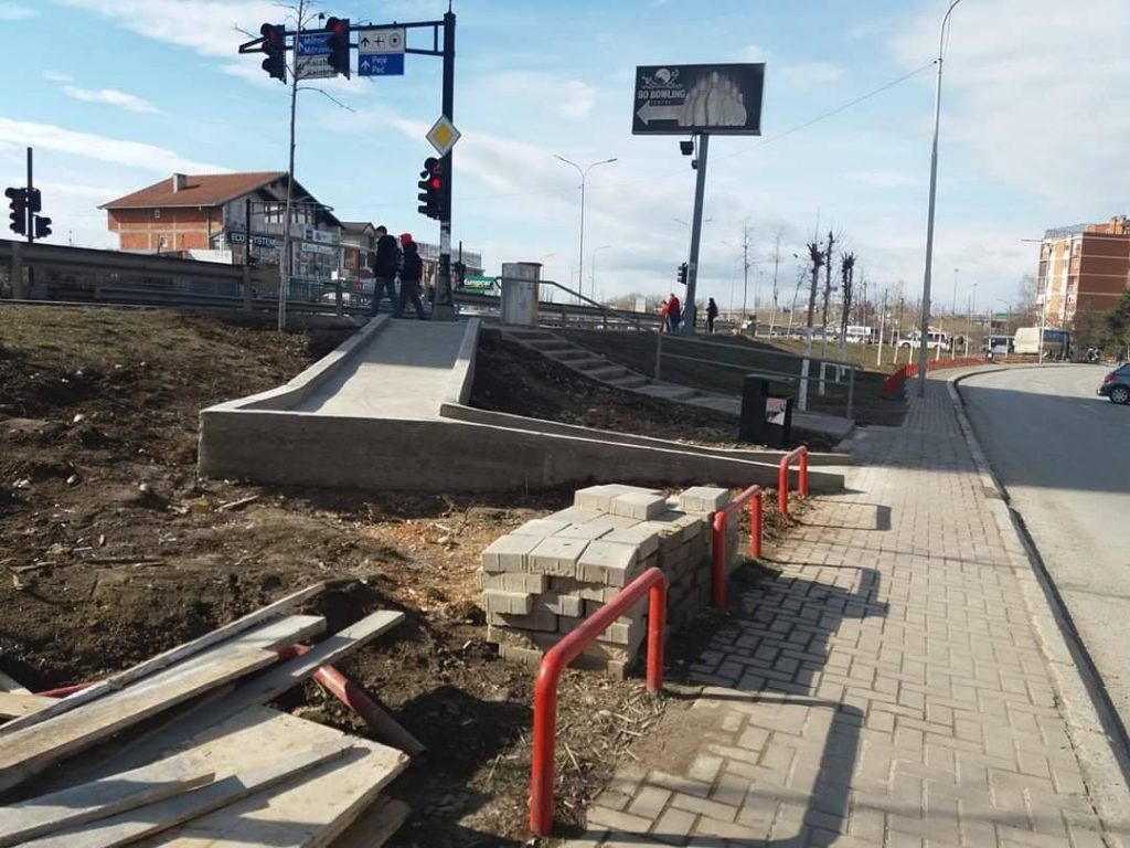 Ndërtohet një shteg për invalidët në këtë pjesë të Prishtinës!