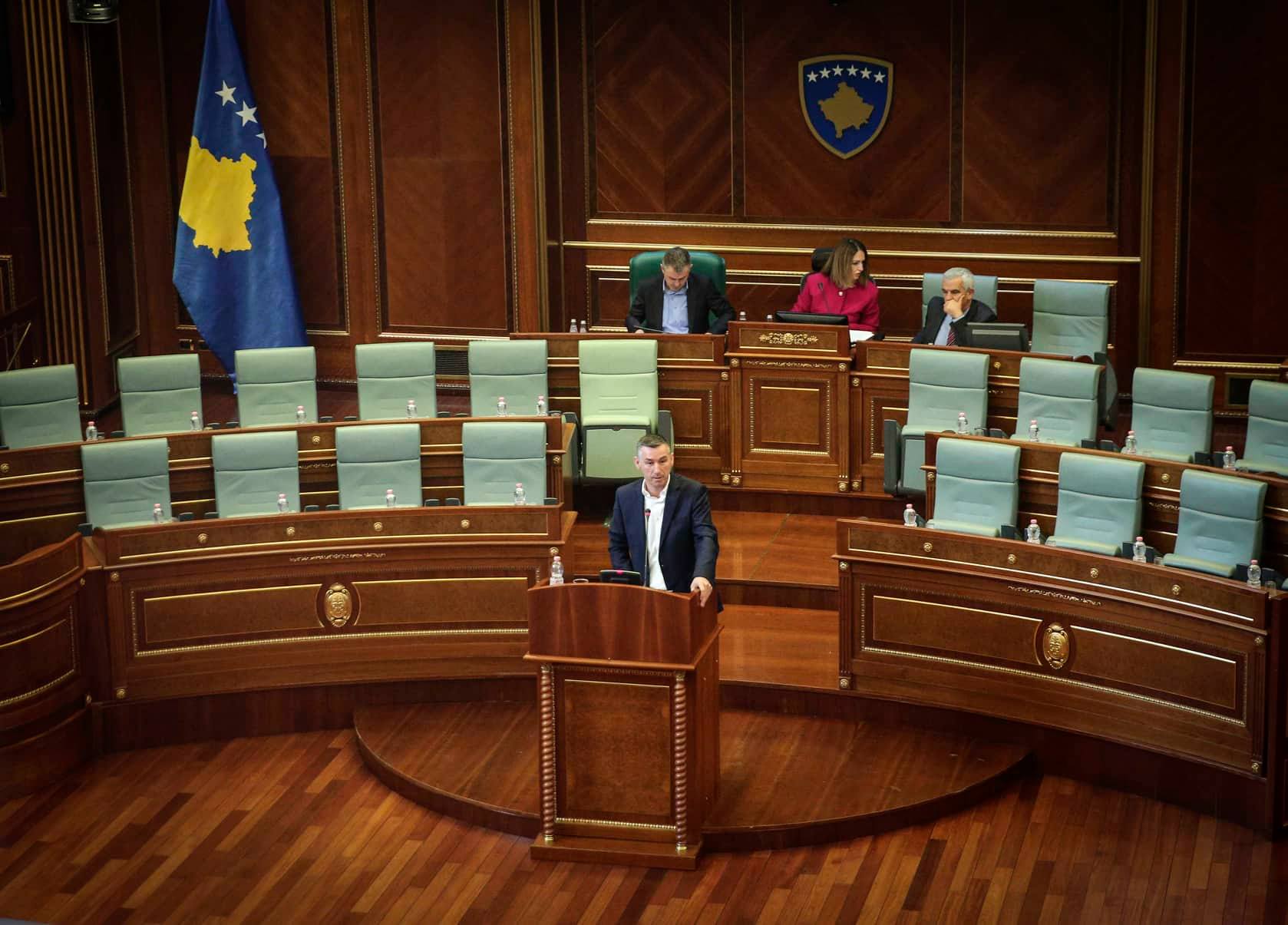 Veseli: Kurti synon të bëhet kryeministër, derisa as nuk e njeh e as nuk e ndjen Republikën e Kosovës