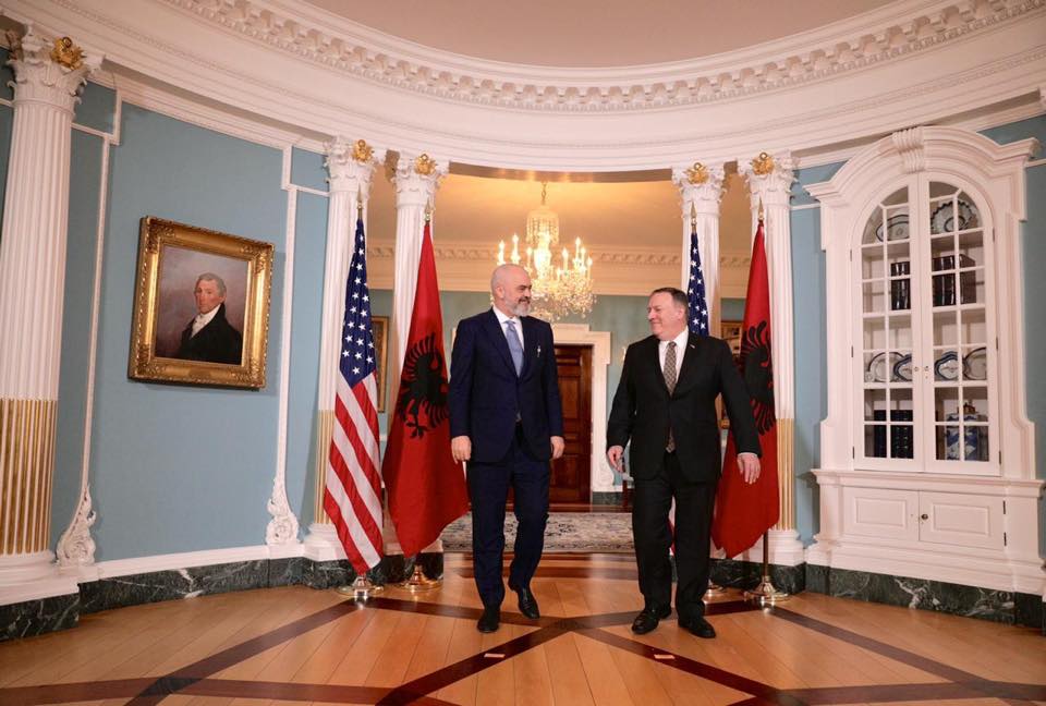 Zbardhen detajet e takimit të kryeministrit Rama me sekretarin amerikan Pompeo