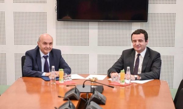 Presioni amerikan, këto ditë takohen Kurti e Mustafa për të vendosur rreth taksës e reciprocitetit