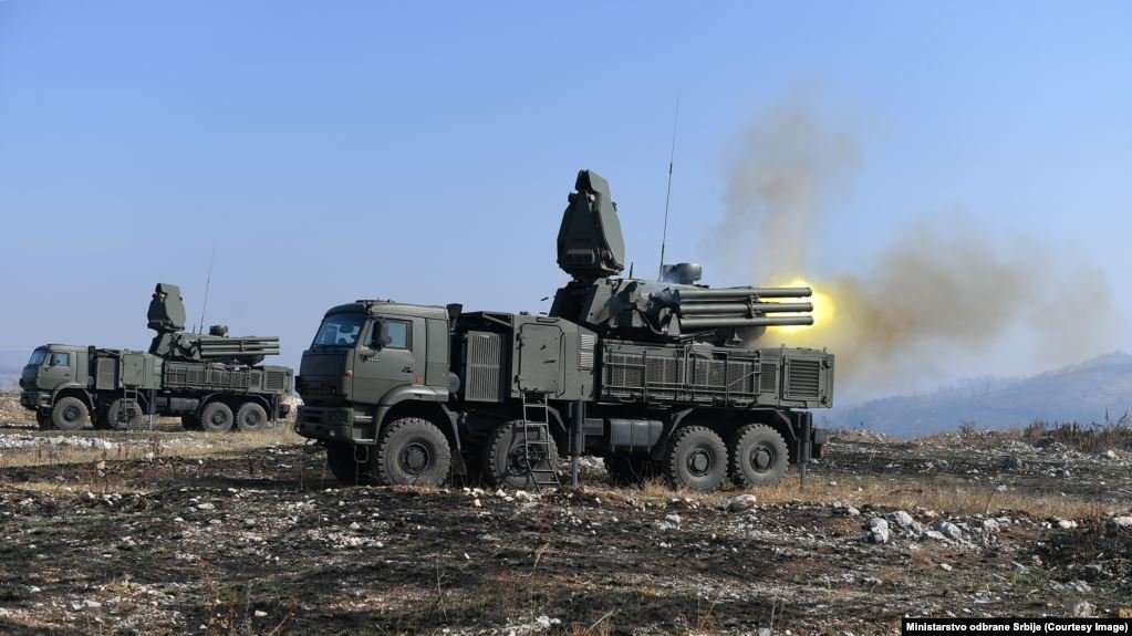 Serbia pranon sistemin rus të mbrojtjes ajrore “Pancir S1”