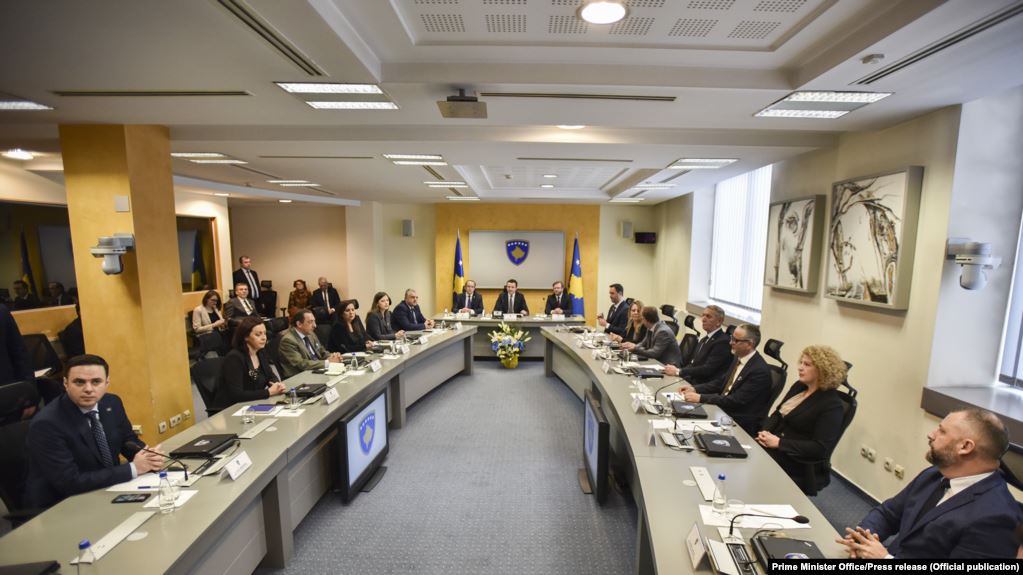 Kurti flet për vizitën në Shqipëri, tregon temat e diskutimeve