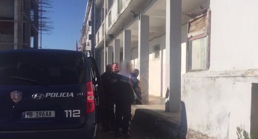 E tmerrshme: Vrau vëllain dhe e raportuan si vetëvrasje, arrestohet 38-vjeçari në Shkodër
