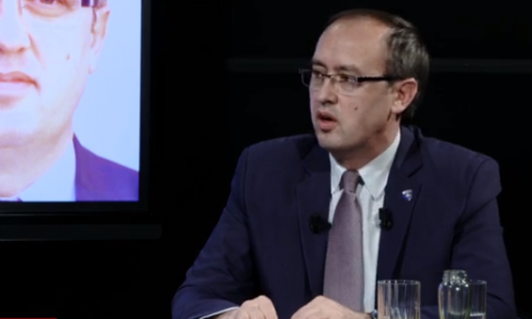 Avdullah Hoti: Po na presin në Shtëpinë e Bardhë javën e ardhshme, nëse e heqim taksën