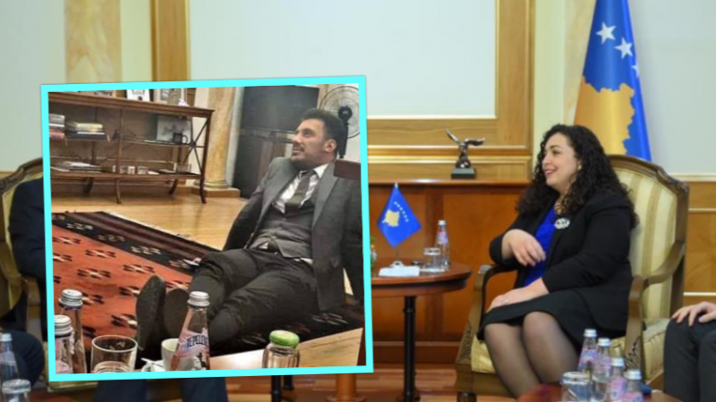 Këshilltari i Vjosa Osmanit nuk përmbahet, shtrihet në zyre si në ‘odë të babës’